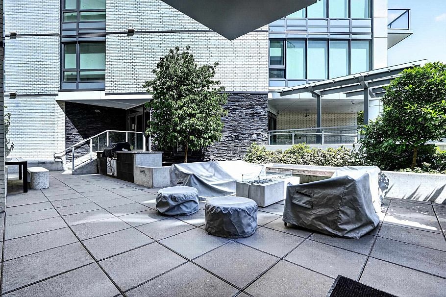 518 W 30th Avenue Vancouver, BC - 32