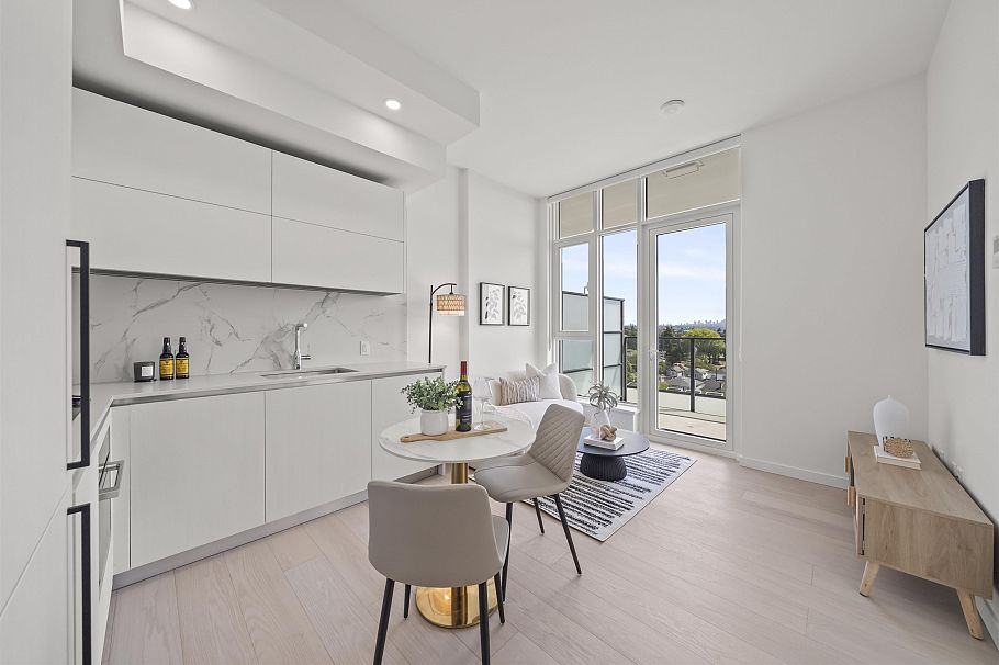 904 8415 Granville Street Vancouver, BC - 3