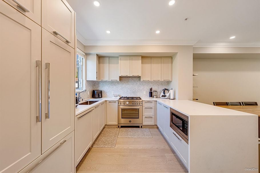 7519 Yukon Street Vancouver, BC - 8