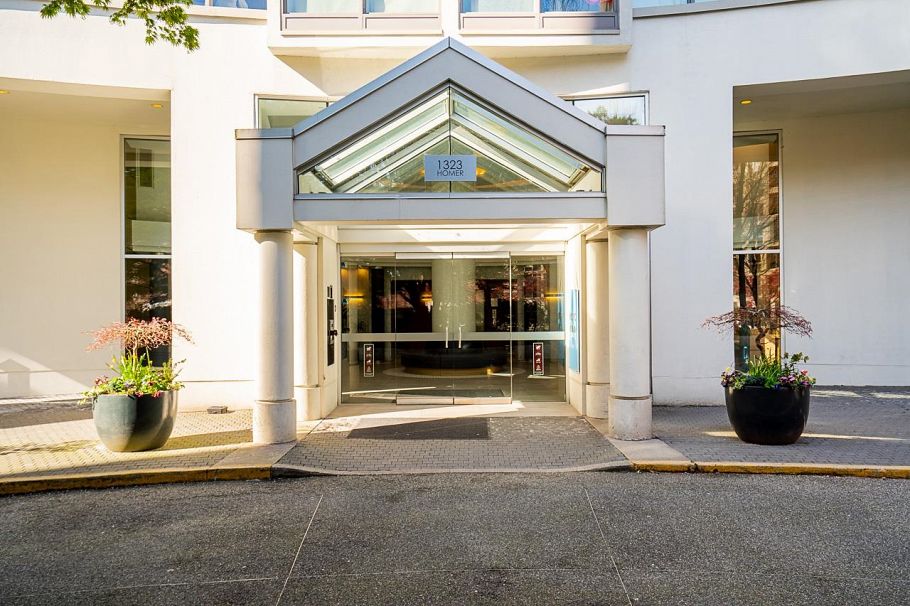 402 1323 Homer Street Vancouver, BC - 4