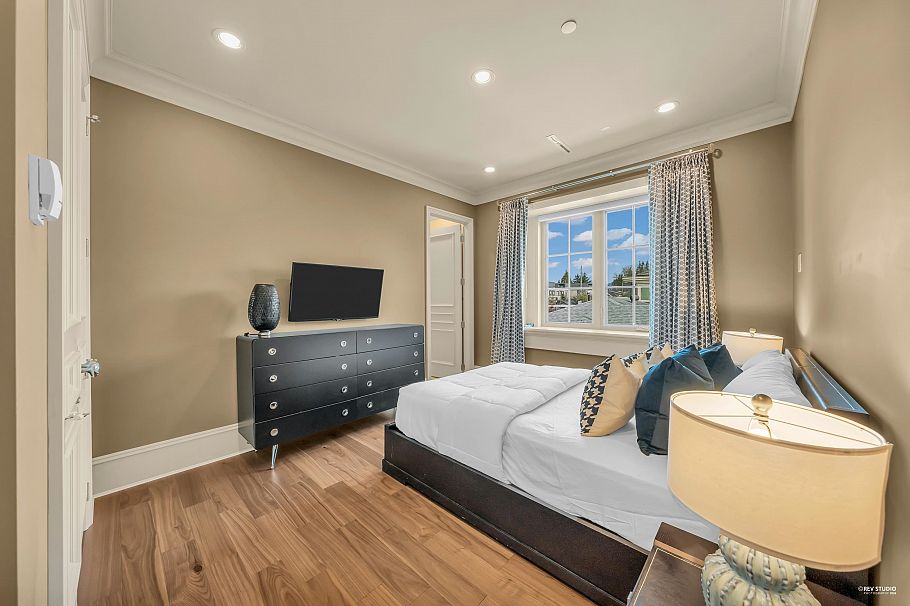 6963 Fremlin Street Vancouver, BC - 22