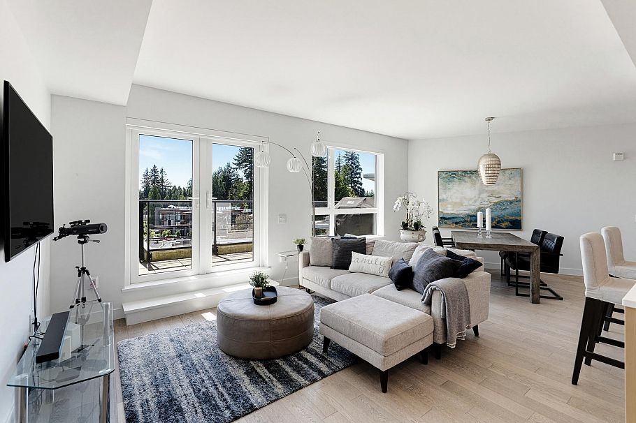 409 3220 Connaught Crescent North Vancouver, BC - 2