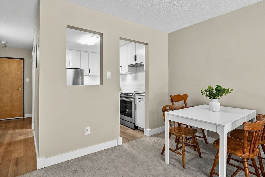 202 1750 Maple Street Vancouver, BC - 5