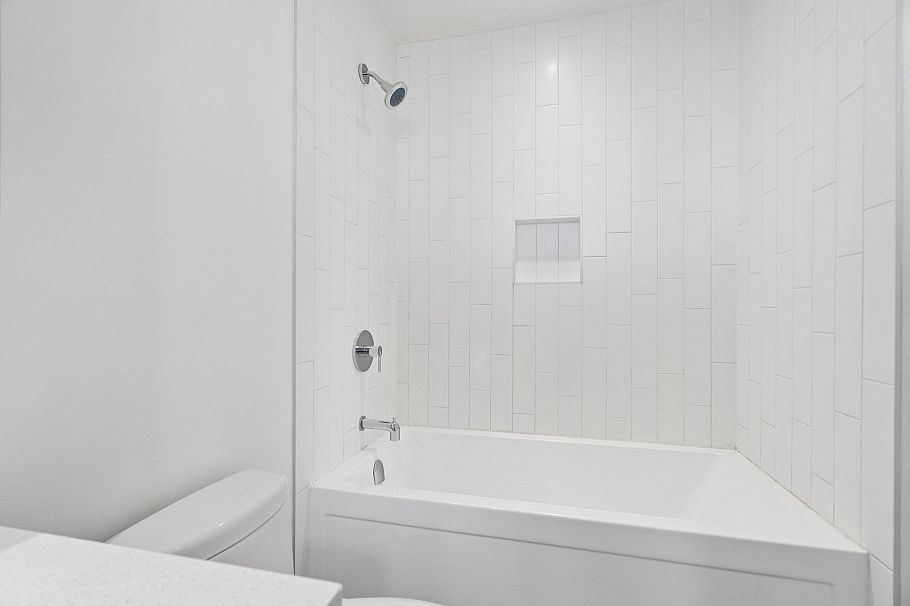 206 3456 Commercial Street Vancouver, BC - 25