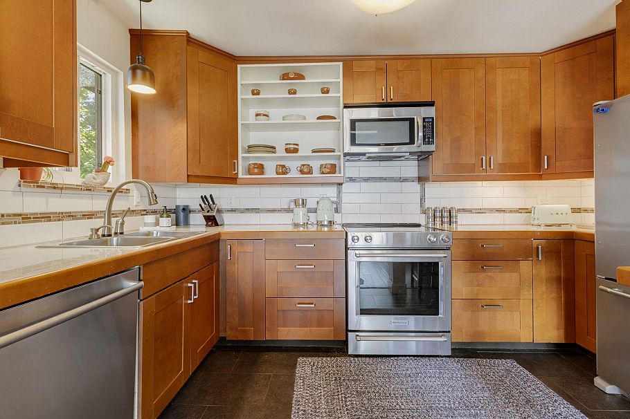302 391 E 7th Avenue Vancouver, BC - 7
