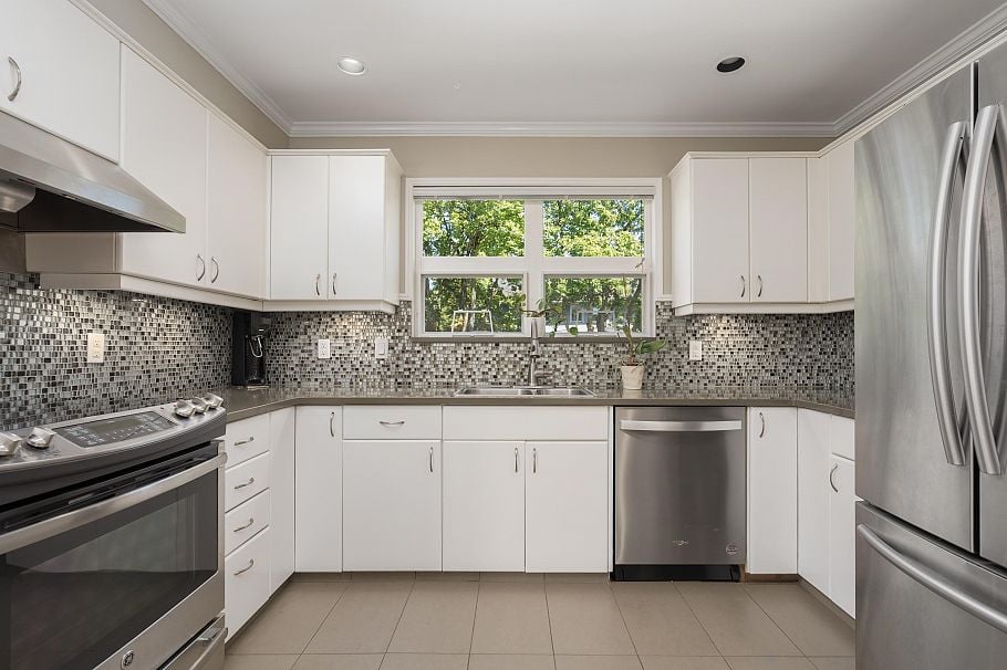 3085 Maple Street Vancouver, BC - 3