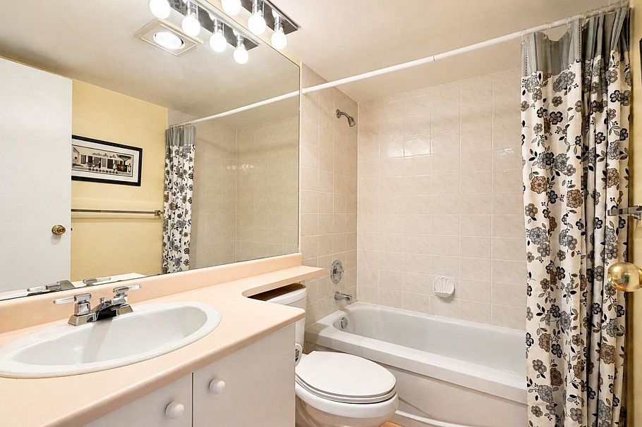2387 Quayside Court Vancouver, BC - 24