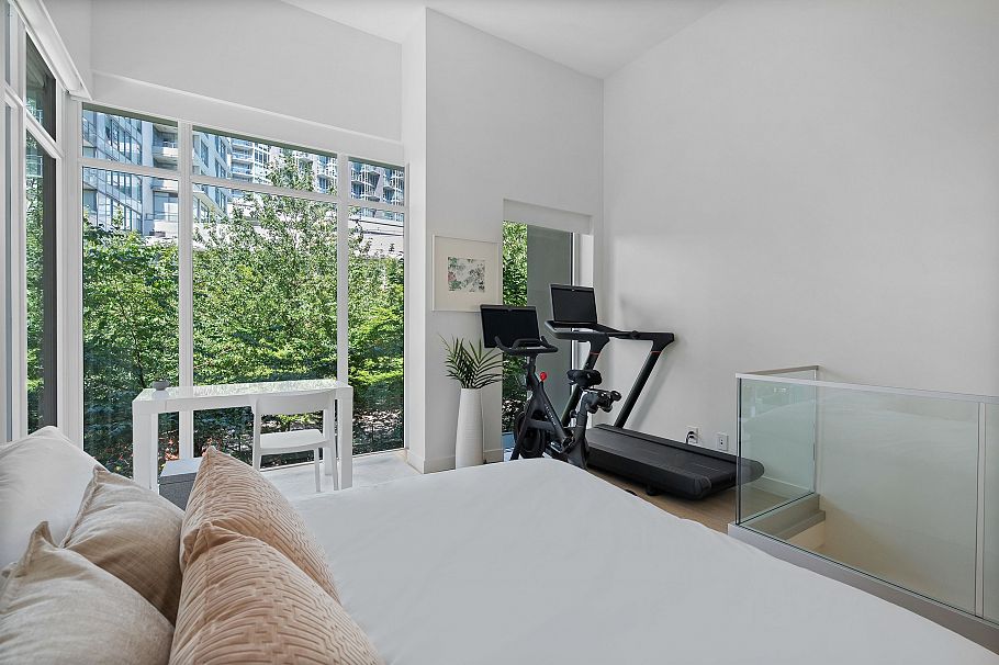 141 E 1st Avenue Vancouver, BC - 23