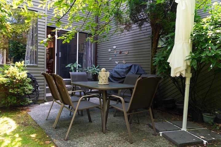 1147 Montroyal Boulevard North Vancouver, BC - 4