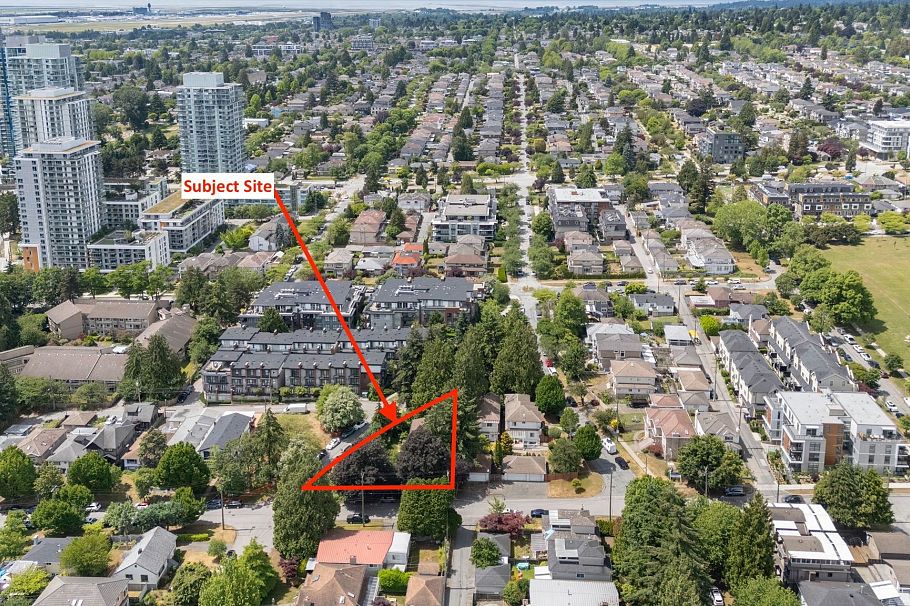 7957 Columbia Street Vancouver, BC - 3