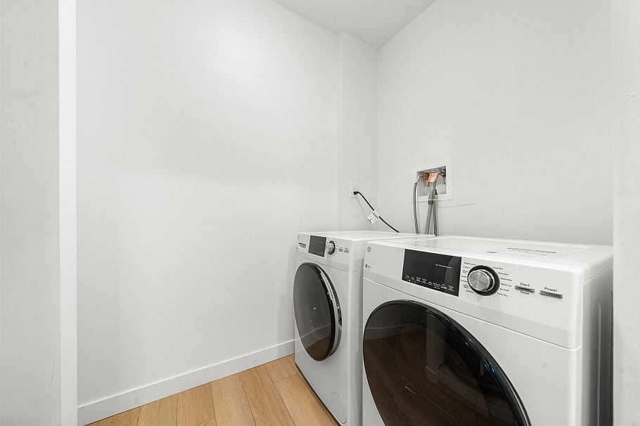879 Westview Crescent North Vancouver, BC - 24