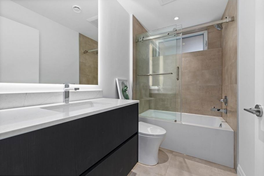 4007 W 19th Avenue Vancouver, BC - 30