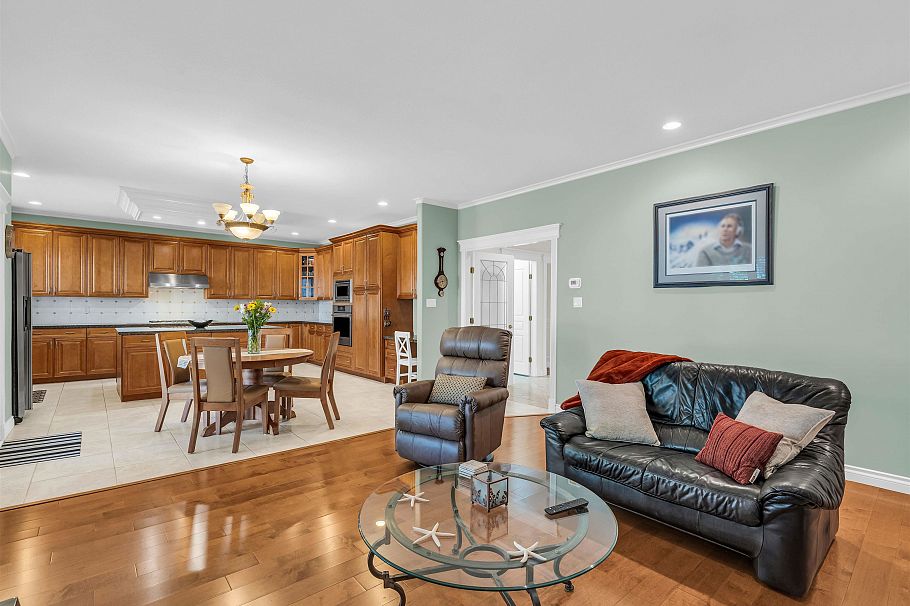3538 Bluebonnet Road North Vancouver, BC - 21