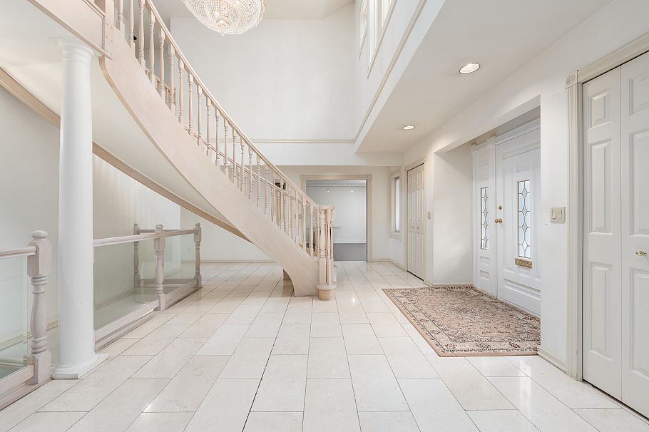 7289 Marguerite Street Vancouver, BC - 4