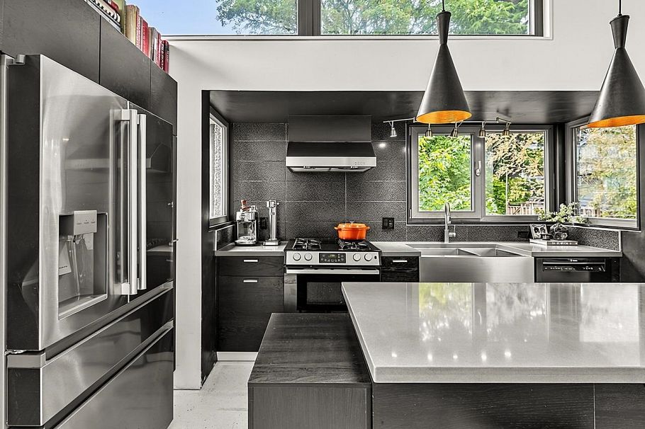 1557 E 20th Avenue Vancouver, BC - 10