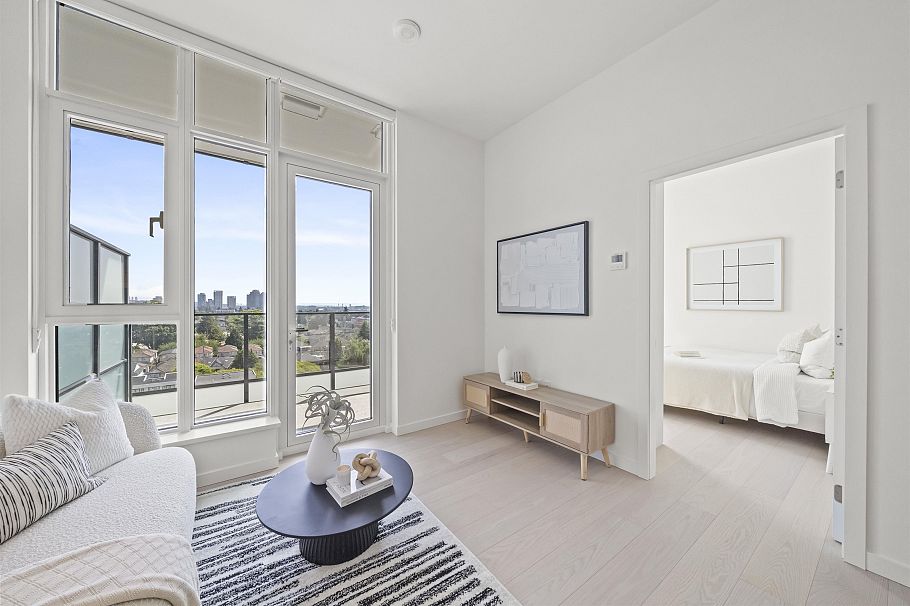 904 8415 Granville Street Vancouver, BC - 9