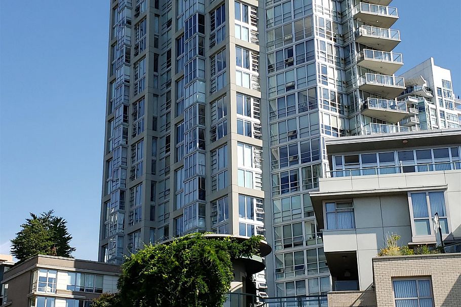 302 1228 Marinaside Crescent Vancouver, BC - 25