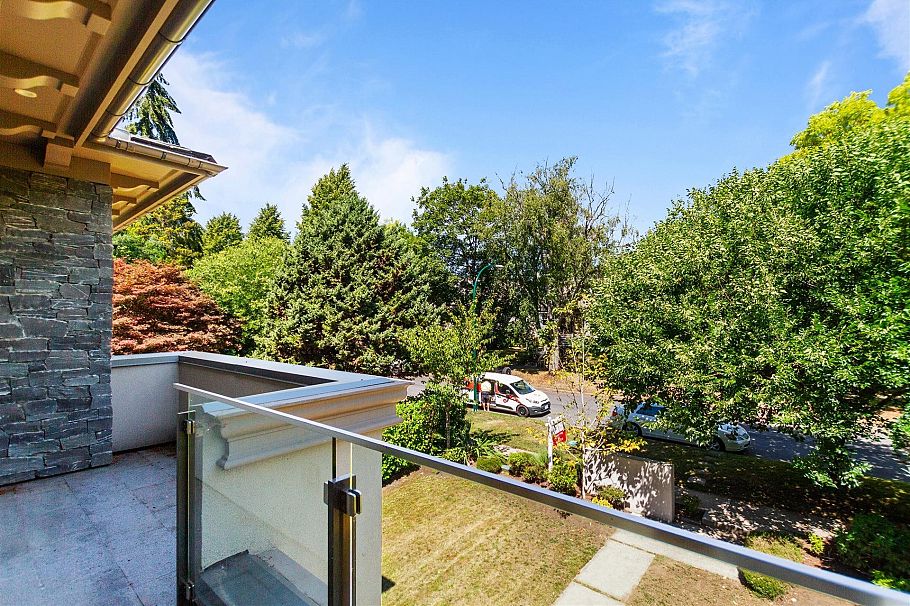 3708 W 35th Avenue Vancouver, BC - 24