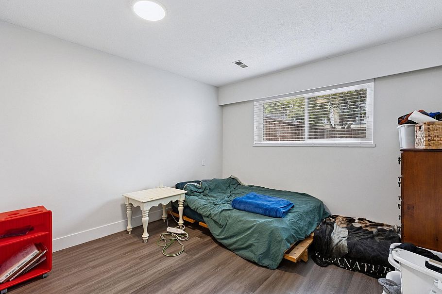 651 E 17th Avenue Vancouver, BC - 28
