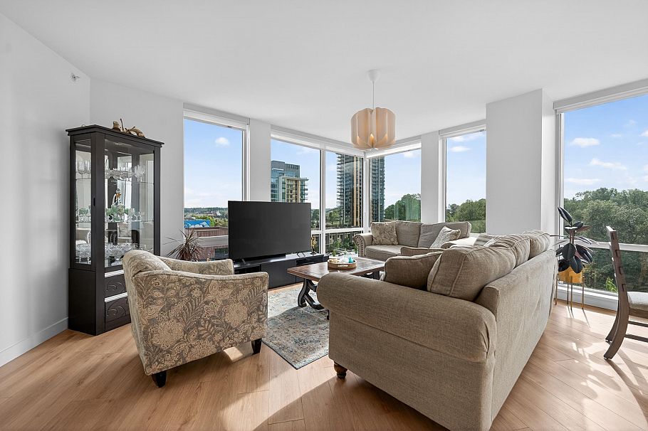 807 1500 Fern Street North Vancouver, BC - 7