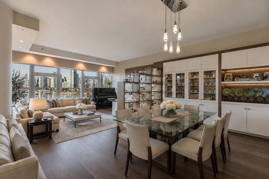 504 181 Athletes Way Vancouver, BC - 3