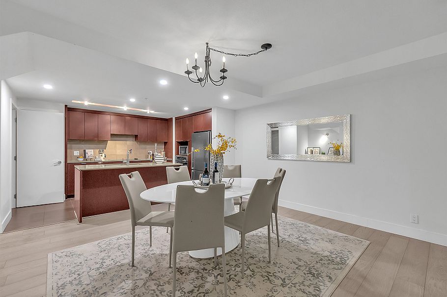164 W 13th Street North Vancouver, BC - 9