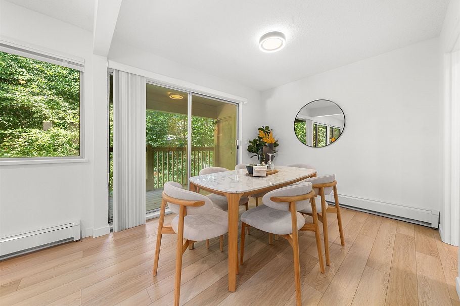 879 Westview Crescent North Vancouver, BC - 9