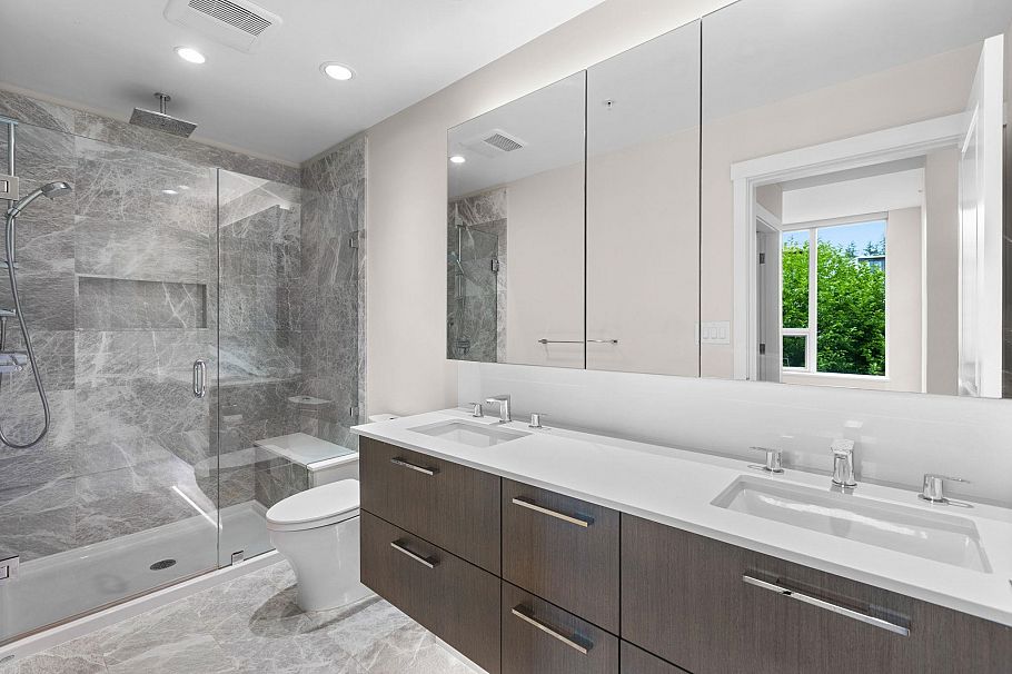 313 5687 Gray Avenue Vancouver, BC - 9