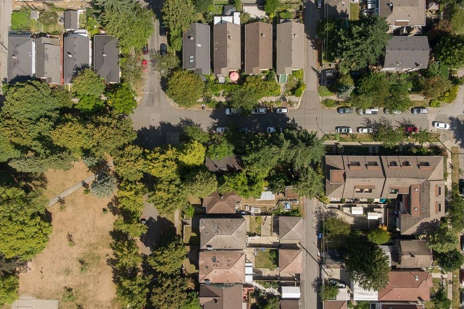 1194 E 18th Avenue Vancouver, BC - 17