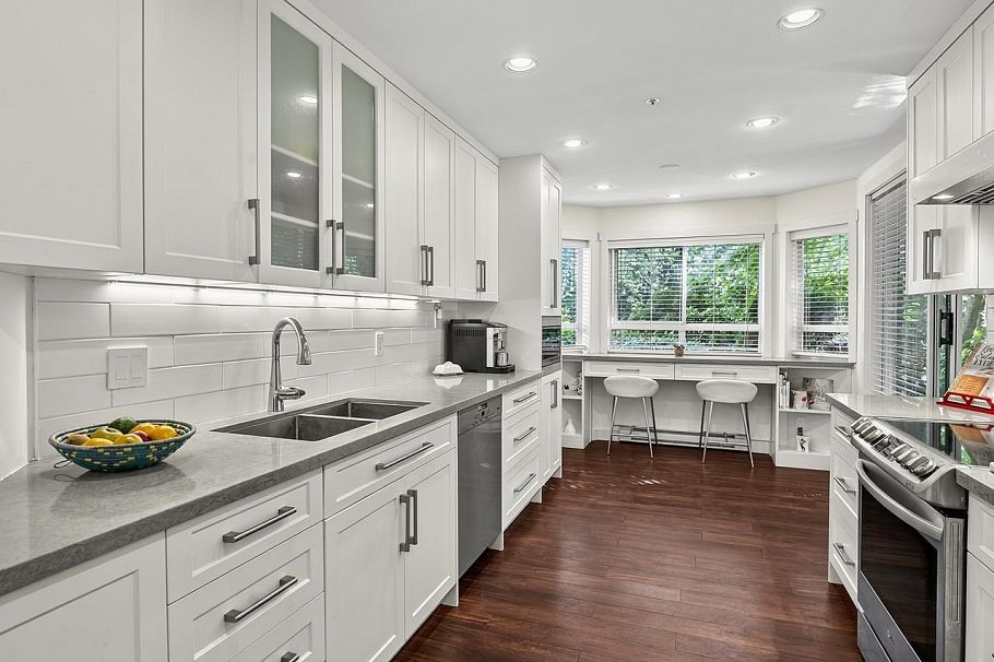109 1283 Parkgate Avenue North Vancouver, BC - 11
