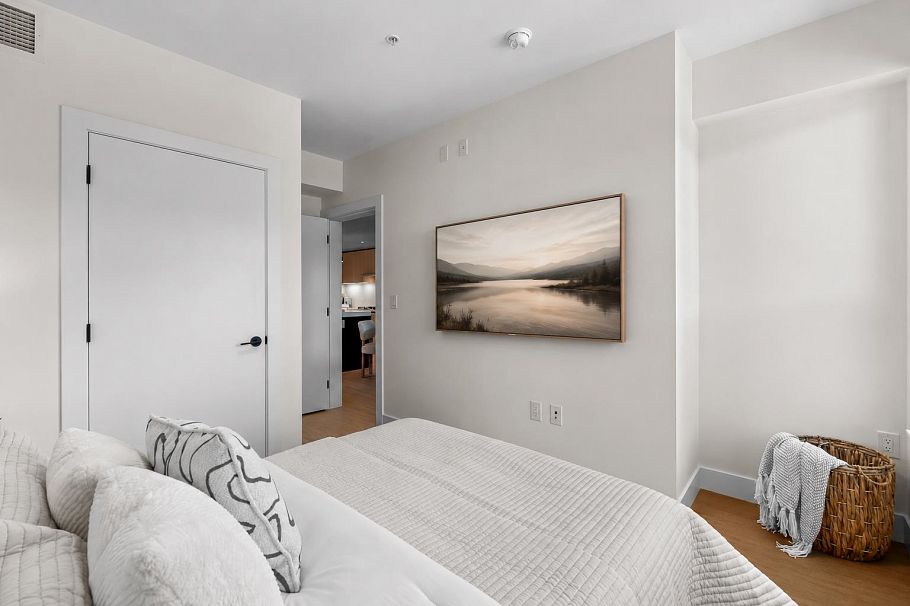 410 2235 E Broadway Vancouver, BC - 12