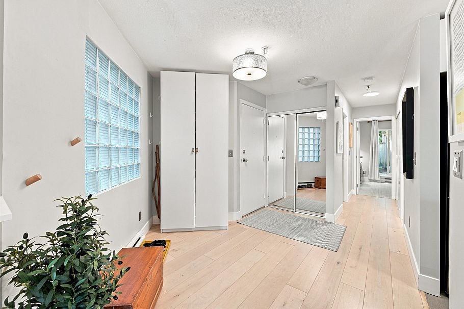 108 2020 W 8th Avenue Vancouver, BC - 15