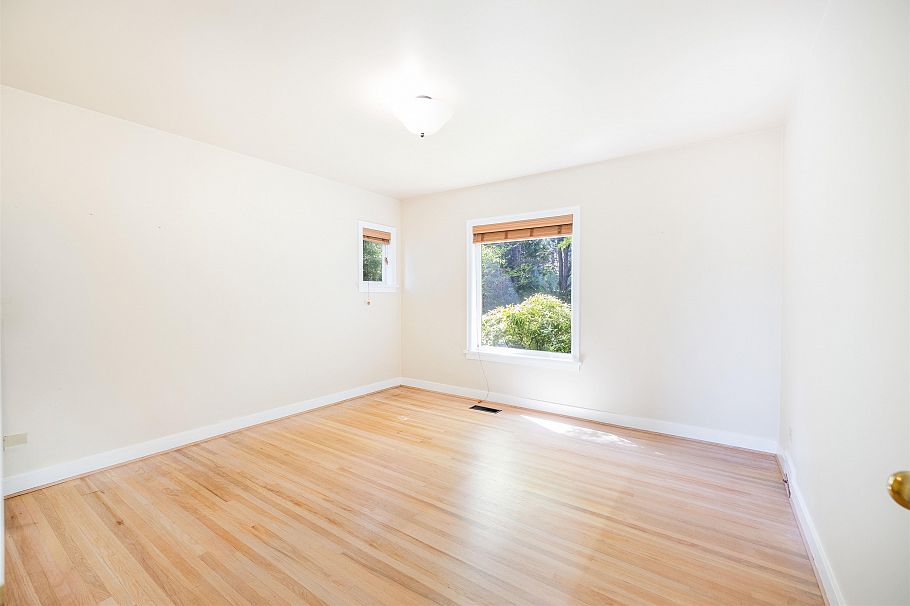 4888 Narvaez Drive Vancouver, BC - 18