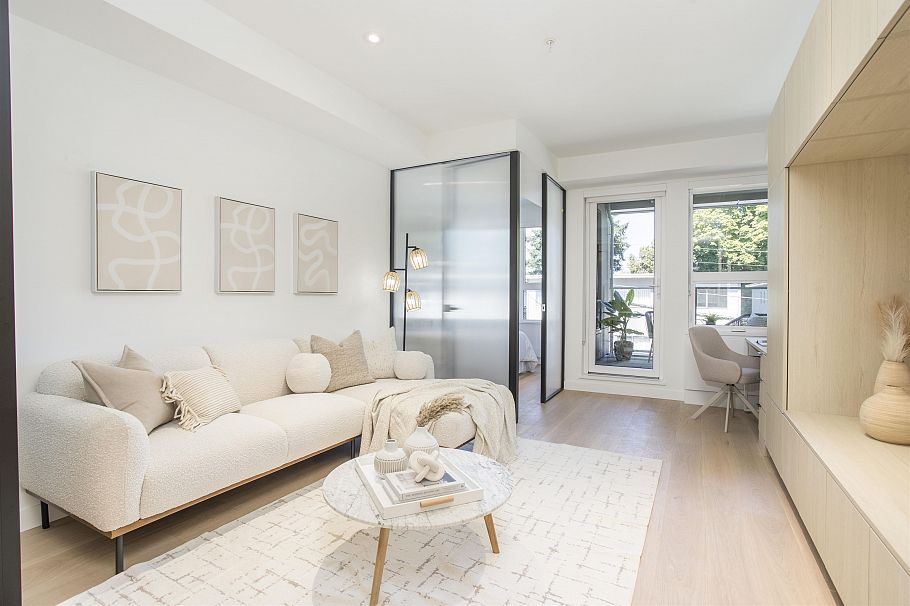319 2471 St. George Street Vancouver, BC - 1