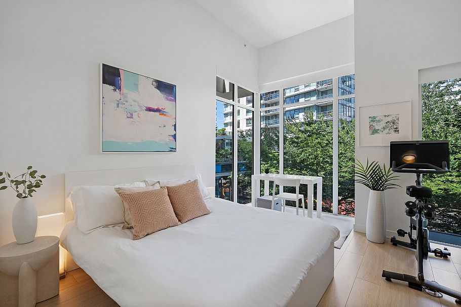 141 E 1st Avenue Vancouver, BC - 21