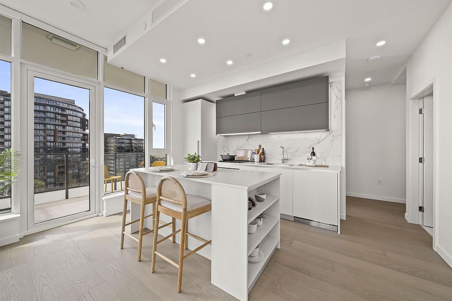 905 8415 Granville Street Vancouver, BC - 10