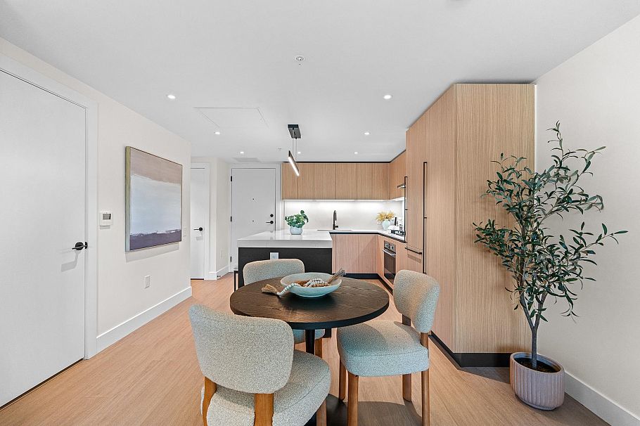 410 2235 E Broadway Vancouver, BC - 8