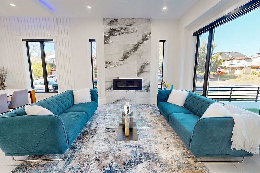 108 E 51st Avenue Vancouver, BC - 3