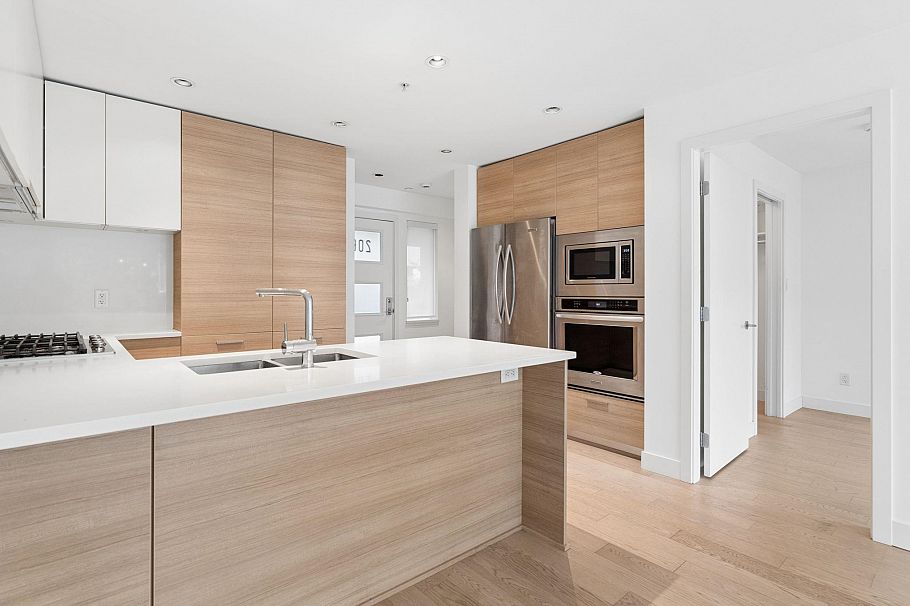 206 3456 Commercial Street Vancouver, BC - 13
