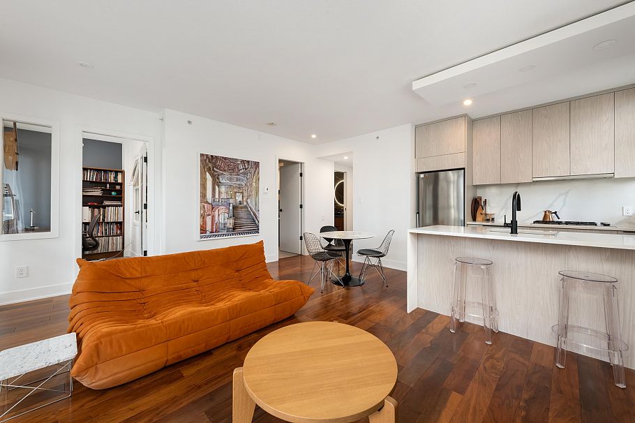 303 988 Richards Street Vancouver, BC - 5