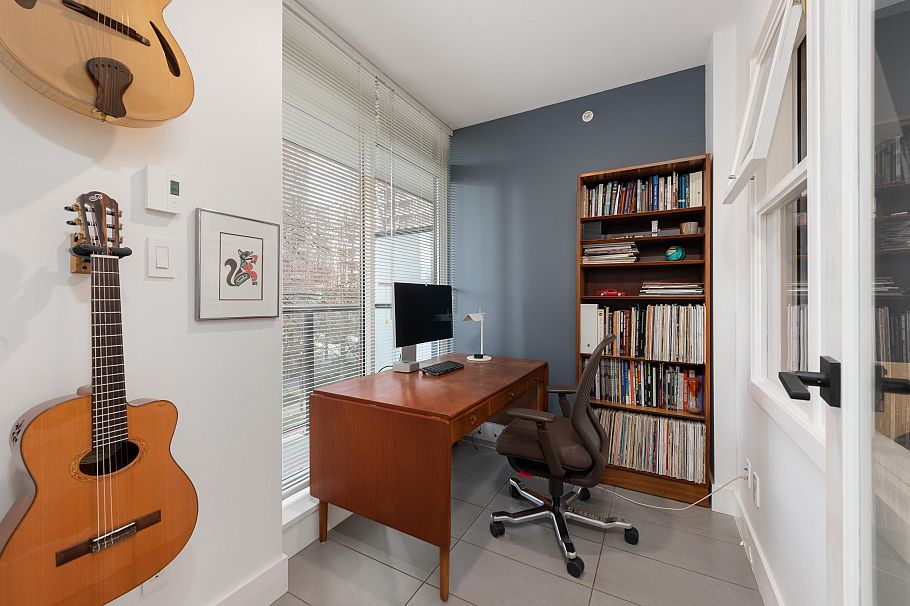 303 988 Richards Street Vancouver, BC - 16