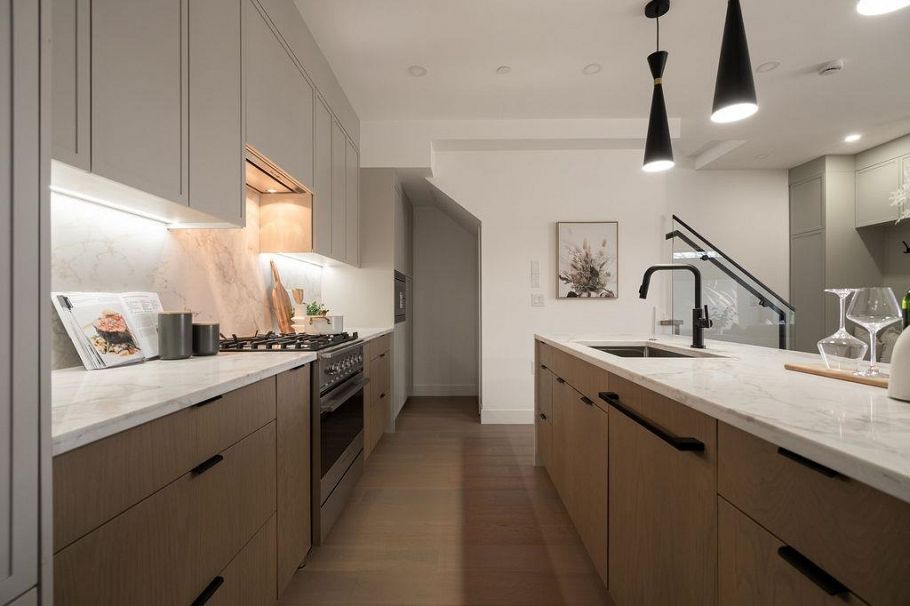 1 2282 E 8th Avenue Vancouver, BC - 6