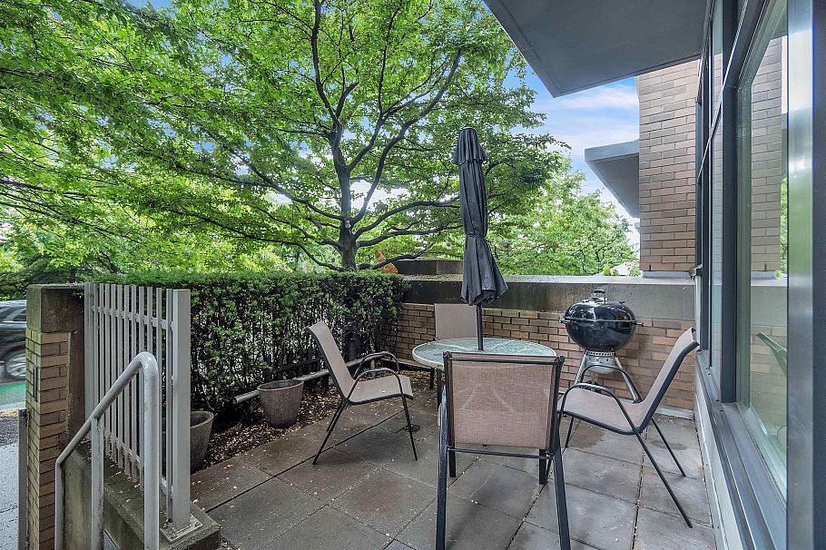164 W 13th Street North Vancouver, BC - 34