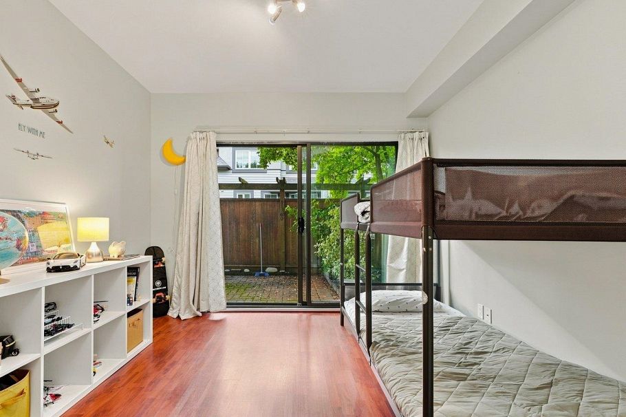 22 2133 St. Georges Avenue North Vancouver, BC - 19