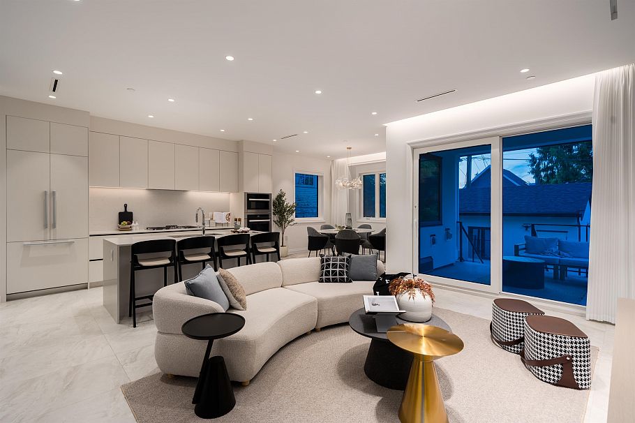 4007 W 19th Avenue Vancouver, BC - 7