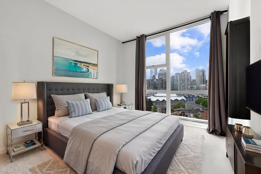 1505 193 Aquarius Mews Vancouver, BC - 16