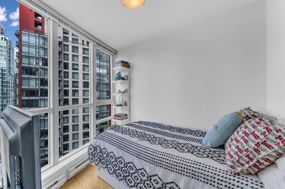 1707 1189 Melville Street Vancouver, BC - 14
