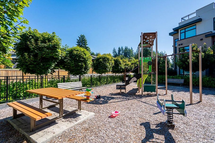 103 2035 Glenaire Drive North Vancouver, BC - 33