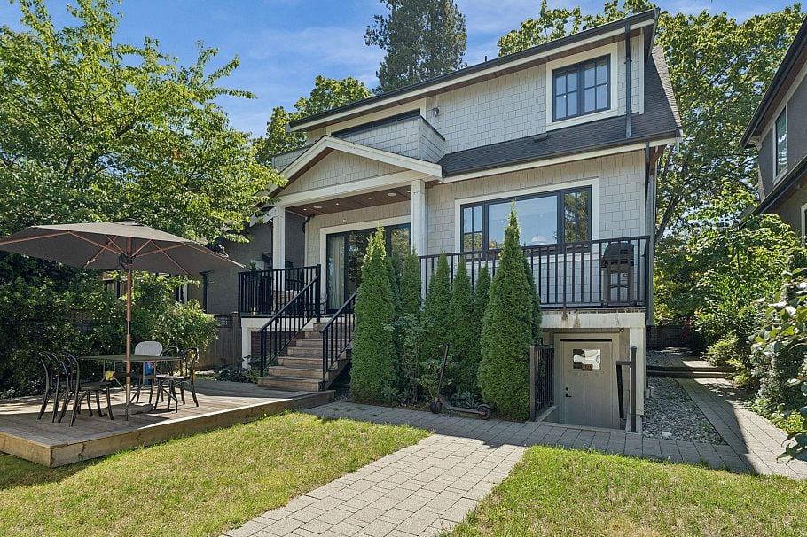 3363 W 15th Avenue Vancouver, BC - 13