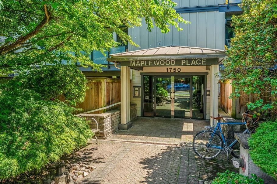 202 1750 Maple Street Vancouver, BC - 1